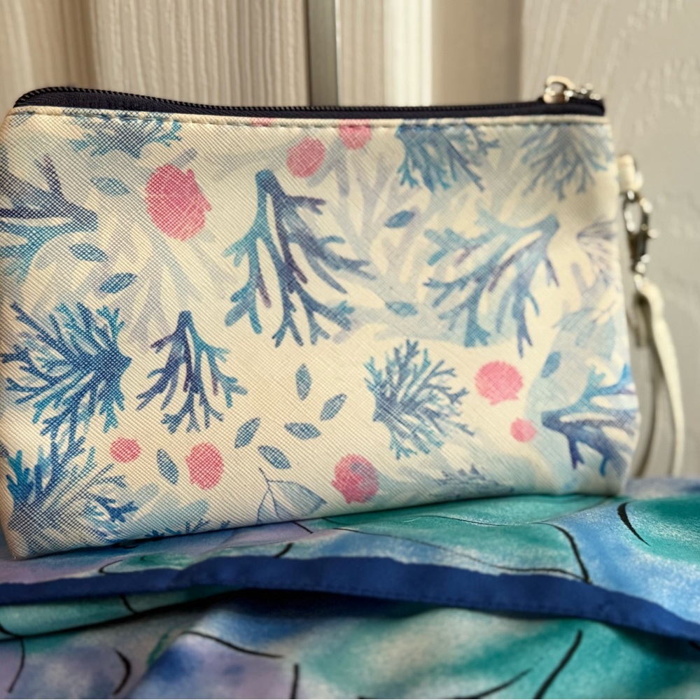 DIB coral print wristlet